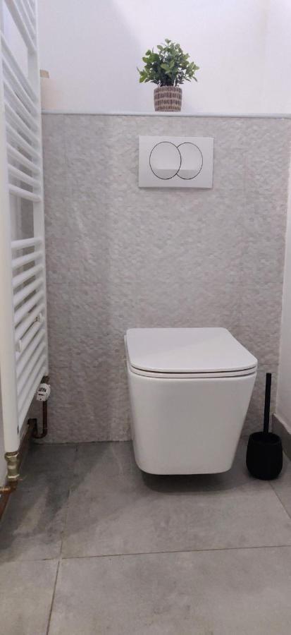 Apartman Mara Mala Subotica Exterior foto